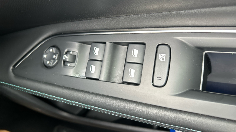 Peugeot 5008 1.5 BlueHDi Allure 5dr EAT8 Diesel Estate